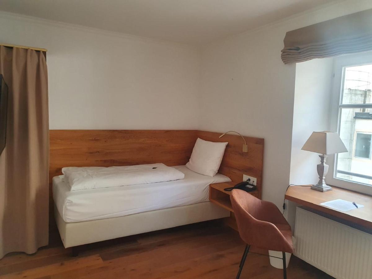 Hotel Schierlinger Braeustueberl Eksteriør bilde