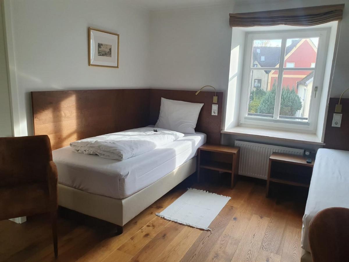 Hotel Schierlinger Braeustueberl Eksteriør bilde